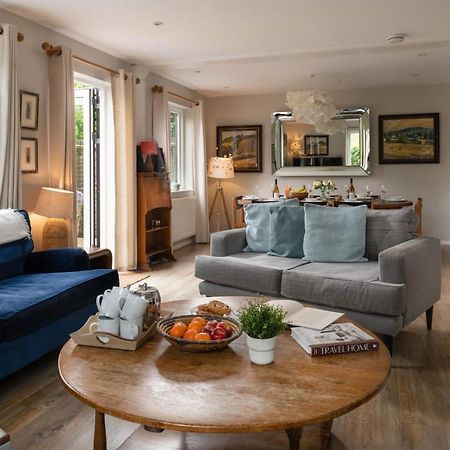 Lewes Heights Is A Spacious Modern Luxury Home With Stunning Views Экстерьер фото