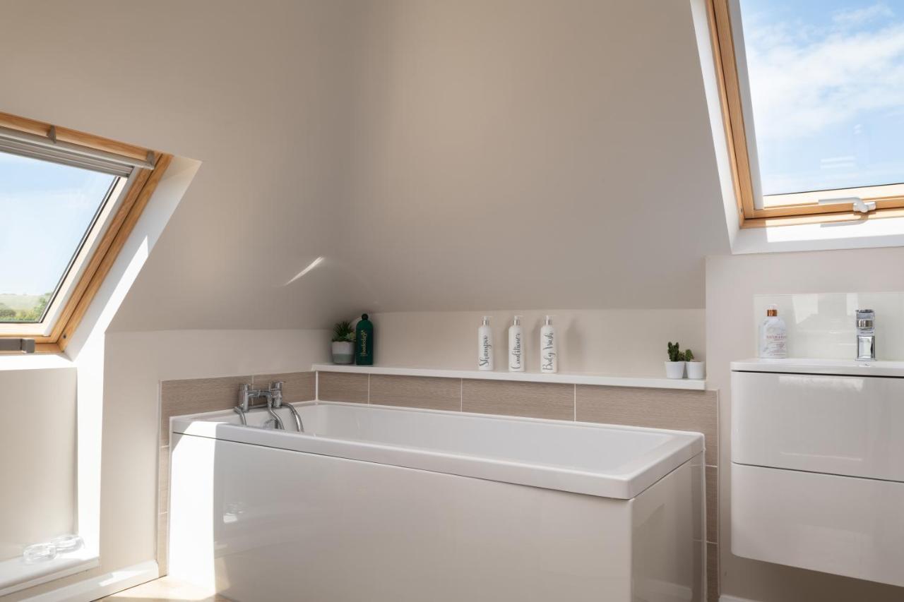 Lewes Heights Is A Spacious Modern Luxury Home With Stunning Views Экстерьер фото